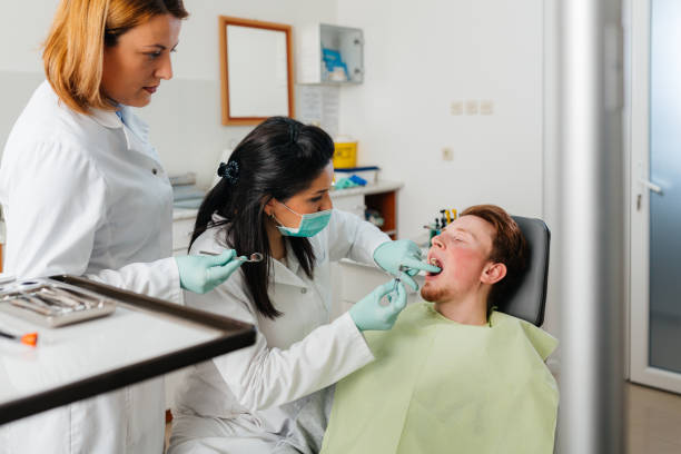 Best Emergency Care for Gum Disease in Redfield, SD